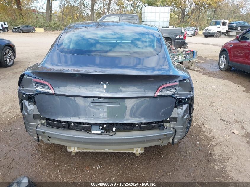 2018 Tesla Model 3 Long Range/Mid Range VIN: 5YJ3E1EA3JF153383 Lot: 40688379