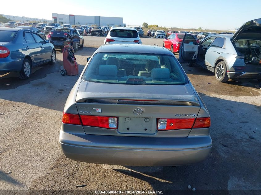 2000 Toyota Camry Ce/Le/Xle VIN: 4T1BG22K3YU638743 Lot: 40688419