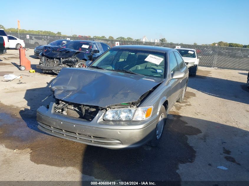 2000 Toyota Camry Ce/Le/Xle VIN: 4T1BG22K3YU638743 Lot: 40688419