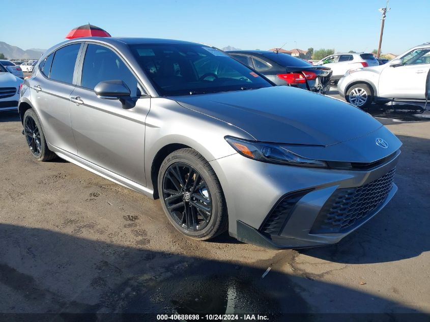 2025 Toyota Camry, SE