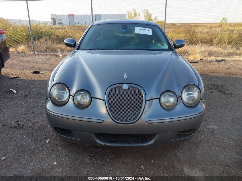 2005 Jaguar S-Type 4.2L V8 R VIN: SAJWA03V351N34014 Lot: 40689018