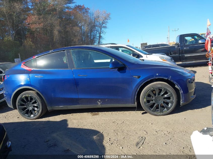 2023 Tesla Model Y Awd/Long Range Dual Motor All-Wheel Drive VIN: 7SAYGDEE3PA095028 Lot: 40689298