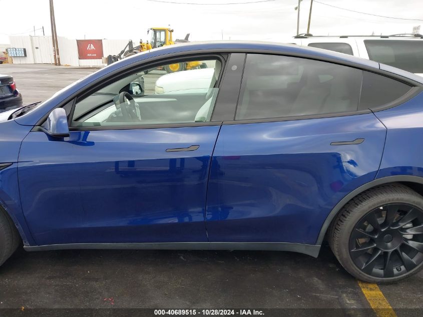 2022 Tesla Model Y Long Range Dual Motor All-Wheel Drive VIN: 7SAYGAEE4NF538480 Lot: 40689515