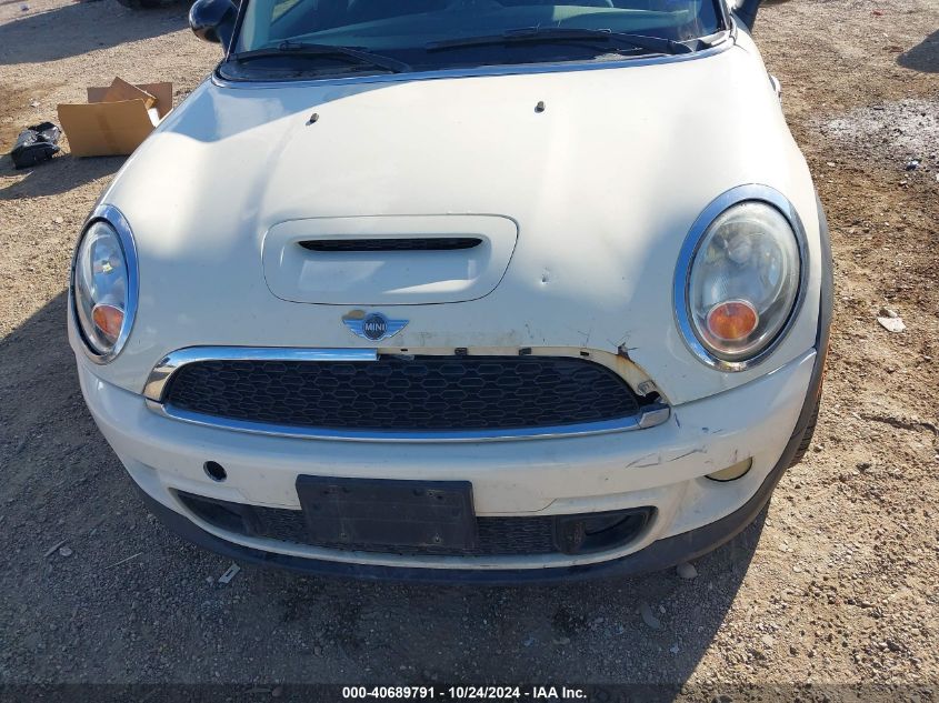 2014 Mini Clubman Cooper S VIN: WMWZG3C59ETY33214 Lot: 40689791