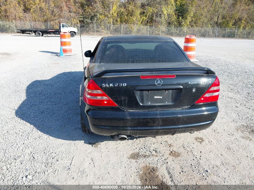 2000 Mercedes-Benz Slk 230 Kompressor VIN: WDBKK47F0YF146197 Lot: 40690000