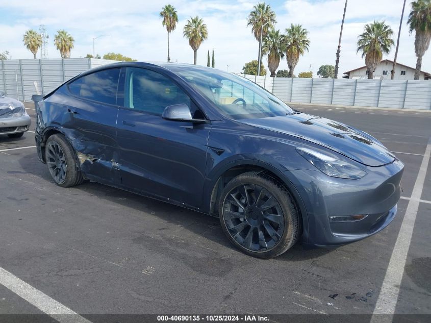 VIN 7SAYGAEE3PF741833 2023 Tesla Model Y, Awd/Long... no.1