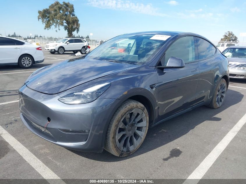 VIN 7SAYGAEE3PF741833 2023 Tesla Model Y, Awd/Long... no.2