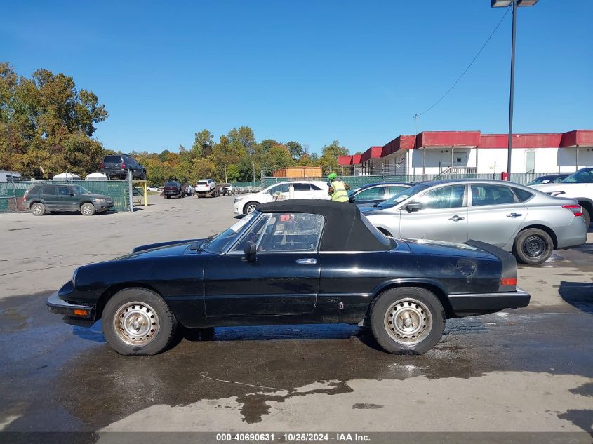 1985 Alfa Romeo Veloce 2000 Spider VIN: ZARBA541XF1023123 Lot: 40690631