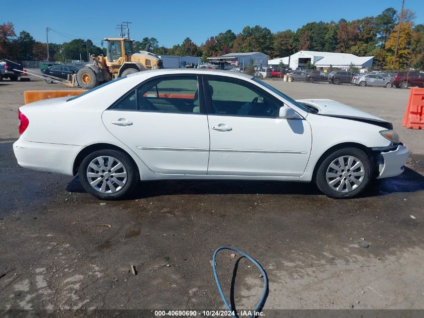 2004 Toyota Camry Le/Se/Xle VIN: 4T1BE30K544279842 Lot: 40690690