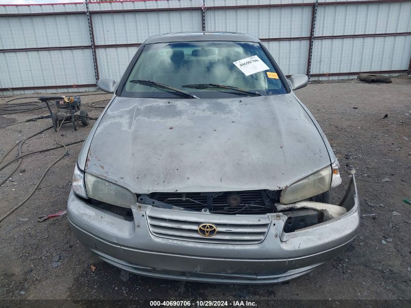 1997 Toyota Camry Le VIN: 4T1BG22K5VU046014 Lot: 40690706