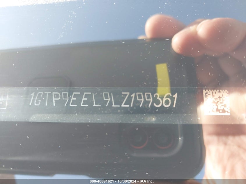 2020 GMC SIERRA 1500 4WD  SHORT BOX AT4/4WD  STANDARD BOX AT4 - 1GTP9EEL9LZ199361