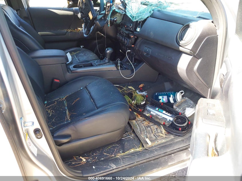 VIN 3TMCZ5ANXJM129453 2018 TOYOTA TACOMA TRD OFF ROAD