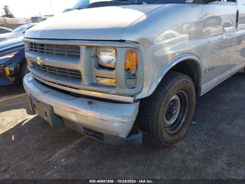 1998 Chevrolet Chevy Van G1500 VIN: 1GCFG15R5W1028978 Lot: 40691806