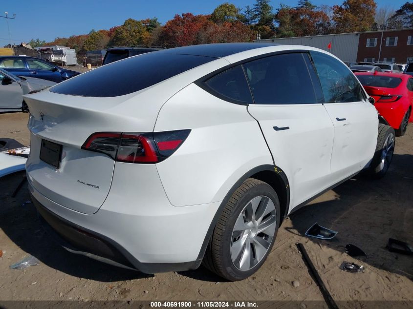 VIN 7SAYGDEE4RA285178 2024 Tesla Model Y, Long Rang... no.4