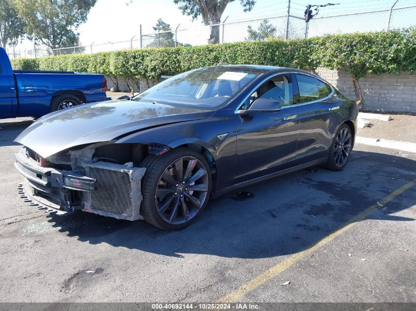 VIN 5YJSA1H16EFP63657 2014 Tesla Model S, P85 no.2