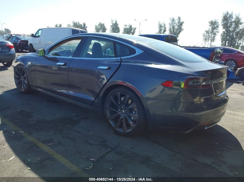 VIN 5YJSA1H16EFP63657 2014 Tesla Model S, P85 no.3