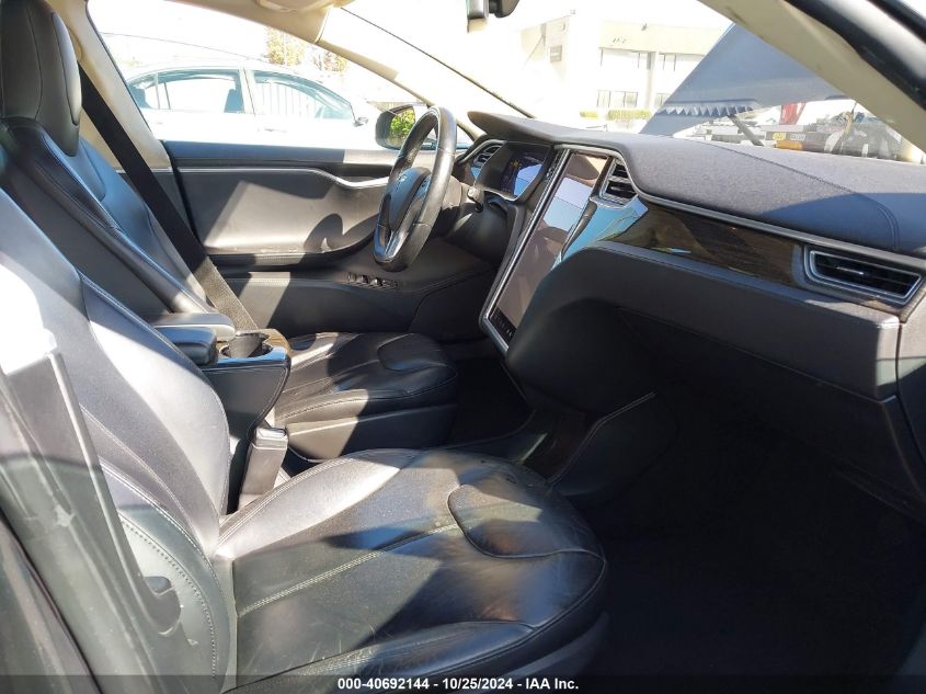 VIN 5YJSA1H16EFP63657 2014 Tesla Model S, P85 no.5