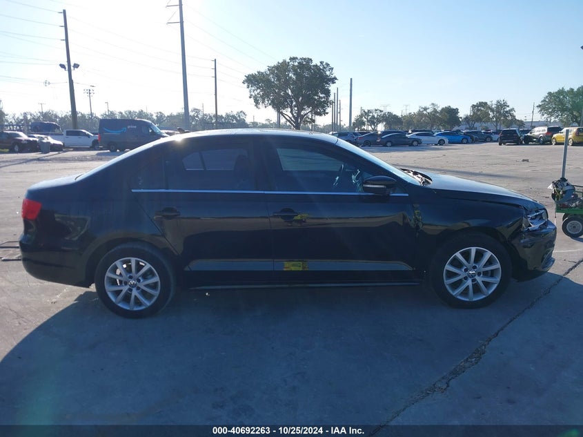 2013 VOLKSWAGEN JETTA 2.5L SE - 3VWDX7AJ1DM368619