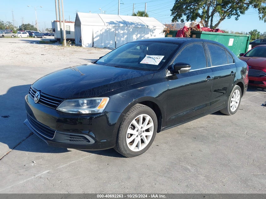 2013 VOLKSWAGEN JETTA 2.5L SE - 3VWDX7AJ1DM368619