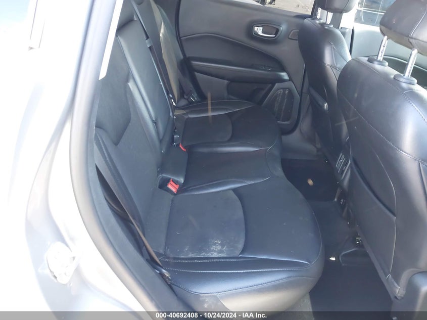 VIN 3C4NJCBB8MT552762 2021 JEEP COMPASS ALTITUDE FWD