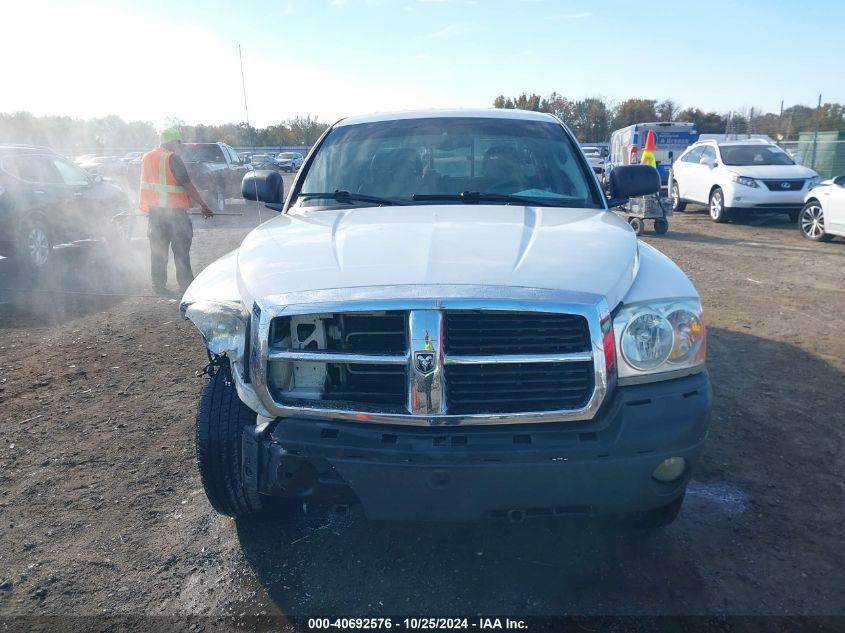 2005 Dodge Dakota Laramie VIN: 1D7HW58N65S184974 Lot: 40692576