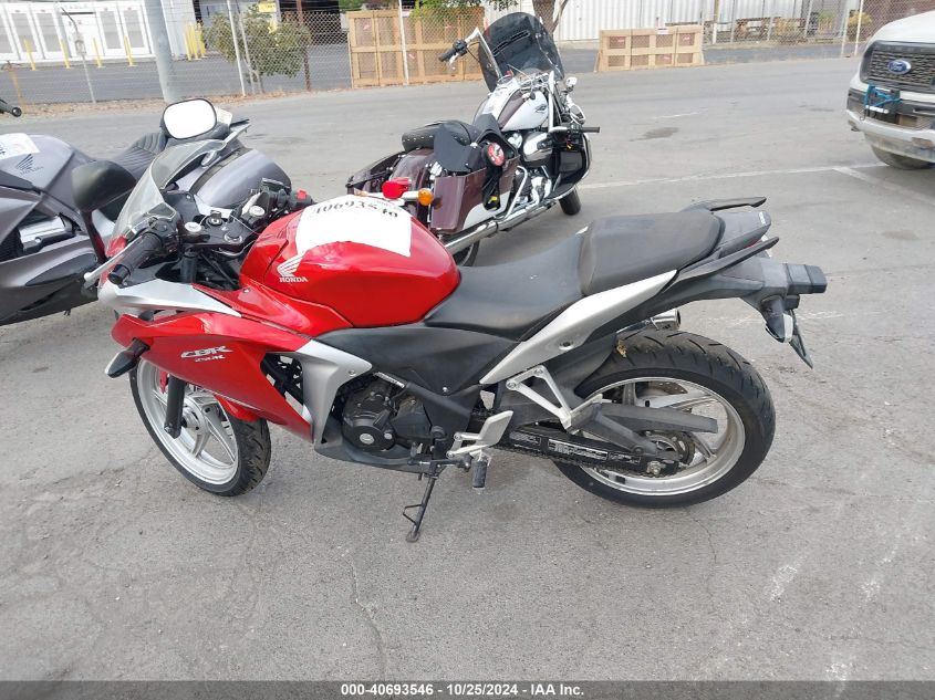 2011 Honda Cbr250 R VIN: MLHMC4113B5002206 Lot: 40693546