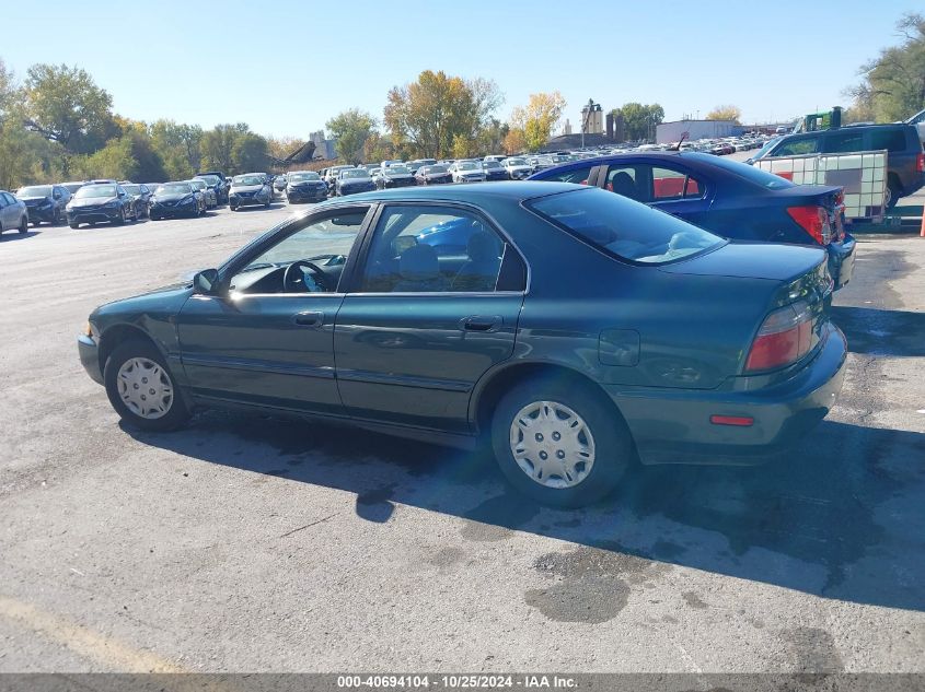 1996 Honda Accord Value VIN: 1HGCD5699TA235744 Lot: 40694104