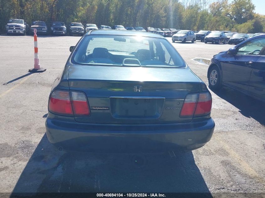 1996 Honda Accord Value VIN: 1HGCD5699TA235744 Lot: 40694104