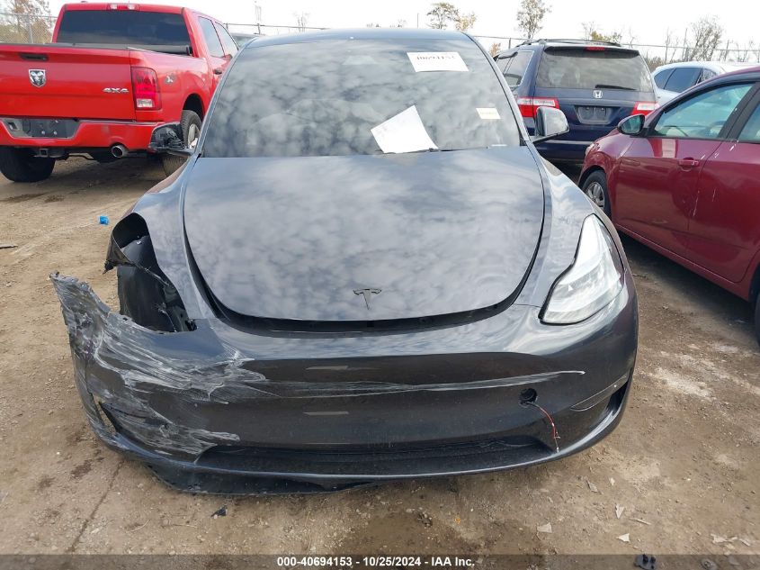 2024 Tesla Model Y Long Range Dual Motor All-Wheel Drive VIN: 7SAYGDEE8RA283109 Lot: 40694153