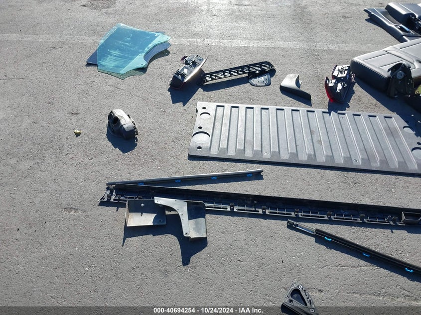 2020 CHEVROLET SILVERADO 1500 4WD  SHORT BED LT TRAIL BOSS - 3GCPYFED8LG396099