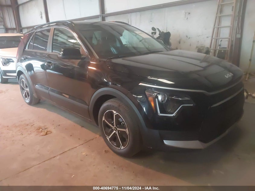 Vin: kndcs3lf1r5209328, lot: 41184099, kia niro plug-in hybrid ex 2024 img_1