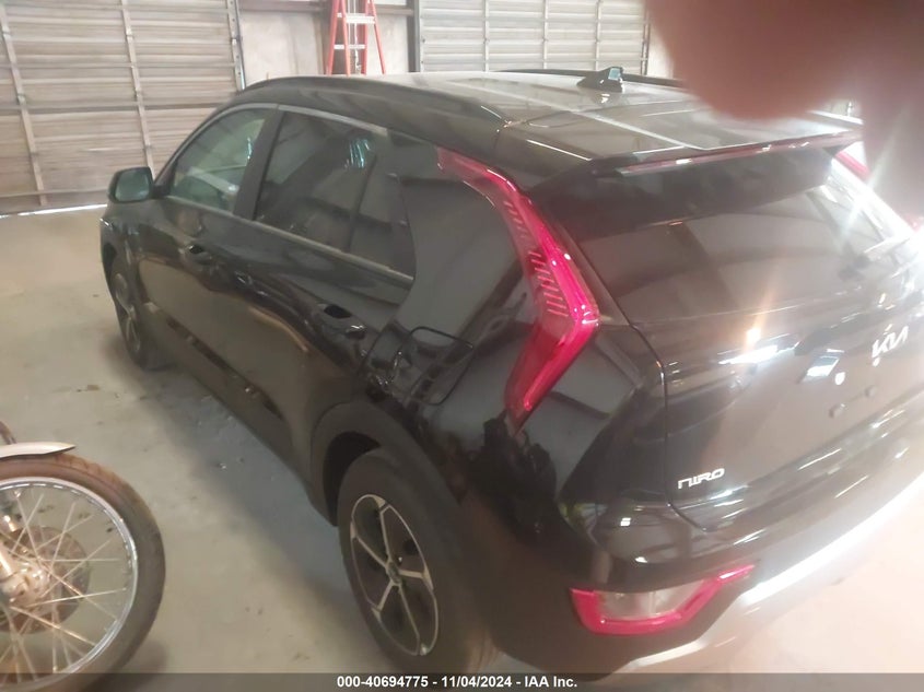 Vin: kndcs3lf1r5209328, lot: 41184099, kia niro plug-in hybrid ex 20243