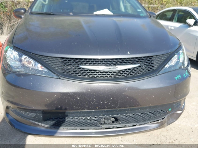 VIN 2C4RC1CG8NR223087 2022 CHRYSLER VOYAGER LX