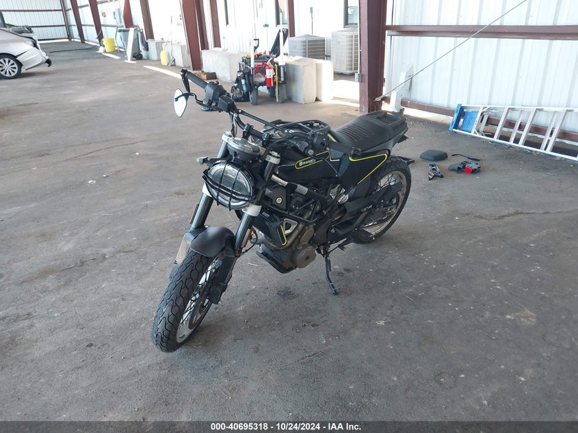 VIN VBKUNJ406KM268659 2019 HUSQVARNA SVARTPILEN 401