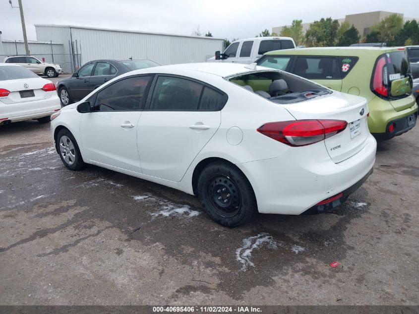 2018 Kia Forte Lx VIN: 3KPFK4A74JE218409 Lot: 40695406