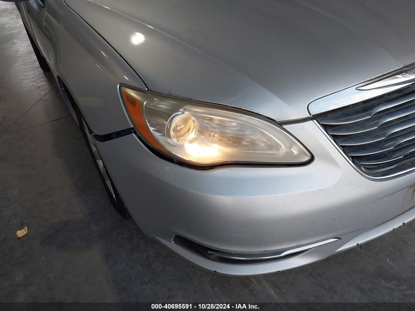 2011 Chrysler 200 Touring VIN: 1C3BC1FB0BN500765 Lot: 40695591