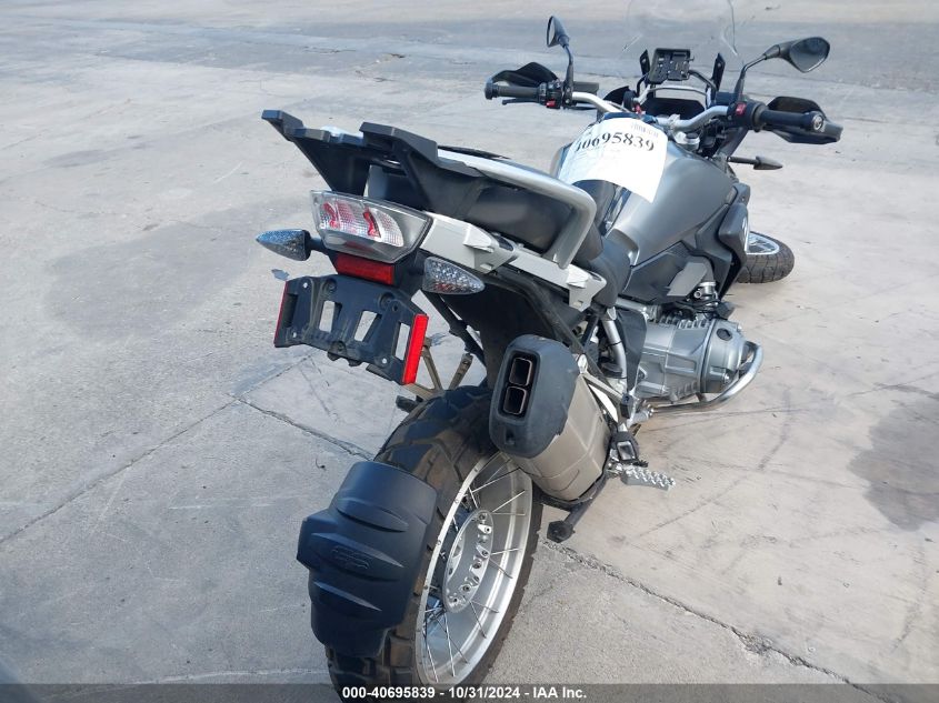 2018 BMW R1200 Gs VIN: WB10A6104JZ657599 Lot: 40695839