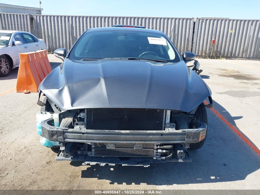 VIN 3FA6P0LU9JR214075 2018 FORD FUSION HYBRID SE