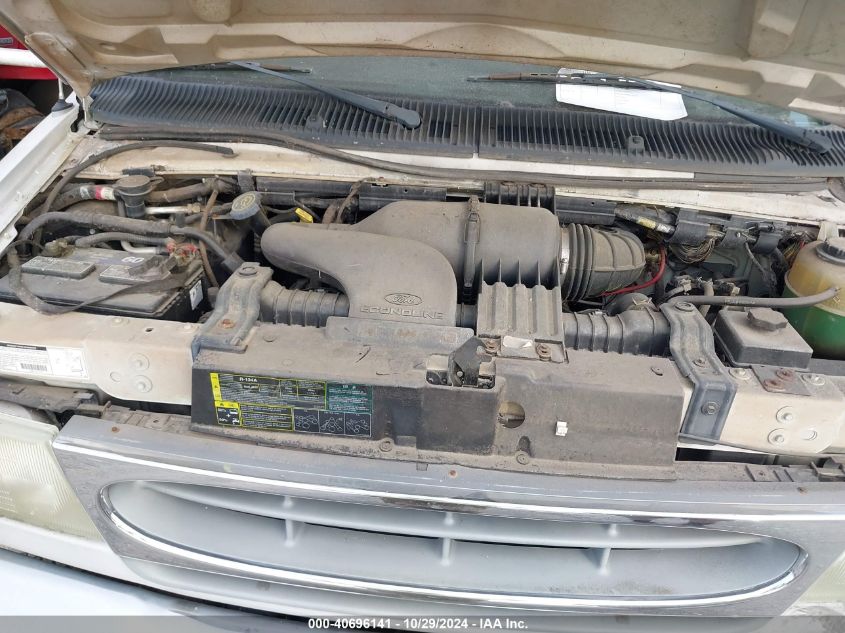 2002 Ford Econoline E450 Super Duty Cutwy Van VIN: 1F0XE45542HB27318 Lot: 40696141