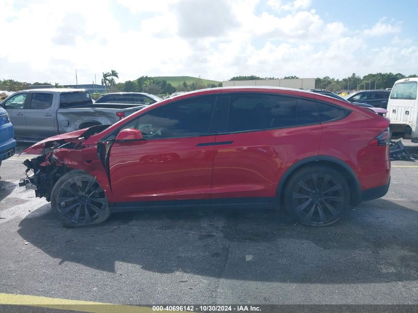 2022 Tesla Model X Plaid Tri Motor All-Wheel Drive VIN: 7SAXCBE65NF332929 Lot: 40696142