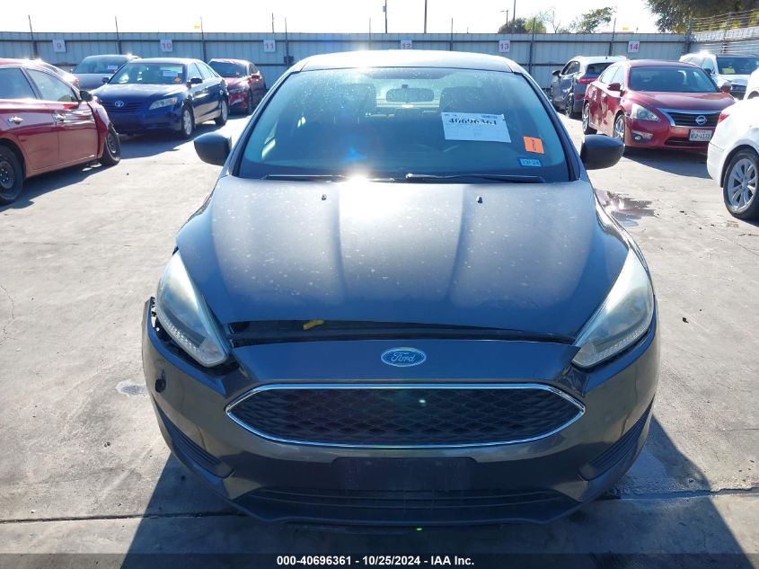 2015 Ford Focus S VIN: 1FADP3E22FL305733 Lot: 40696361