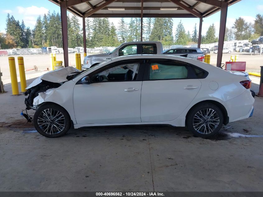 2024 Kia Forte Gt-Line VIN: 3KPF54AD1RE747373 Lot: 40696562