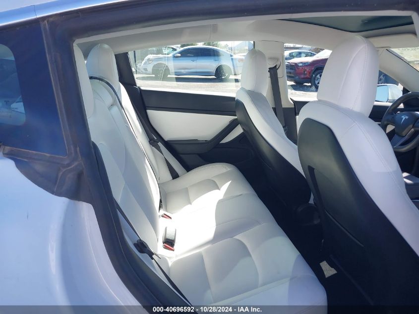 2020 Tesla Model 3 Long Range Dual Motor All-Wheel Drive VIN: 5YJ3E1EB1LF640500 Lot: 40696592