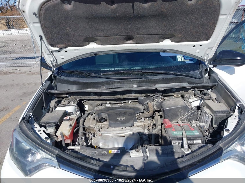 2018 TOYOTA RAV4 LE - JTMZFREV1JJ744863