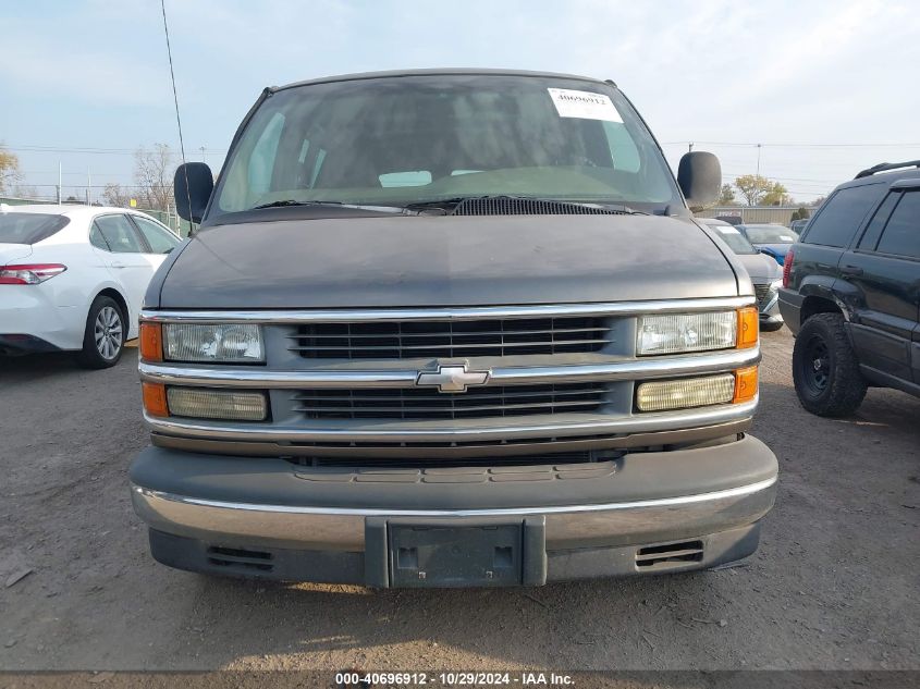 2002 Chevrolet Express VIN: 1GCFG15R721169450 Lot: 40696912