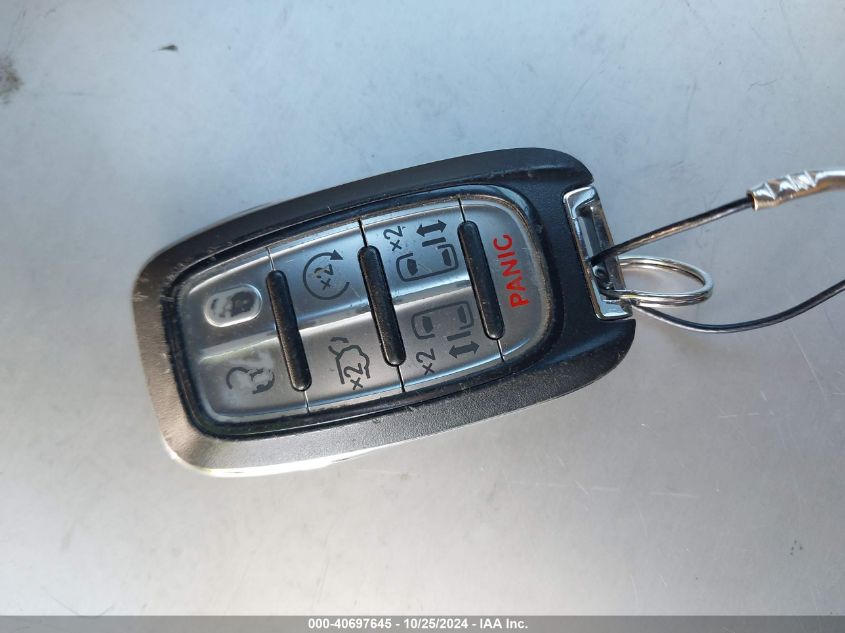 2022 Chrysler Pacifica Touring L VIN: 2C4RC1BG0NR117248 Lot: 40697645