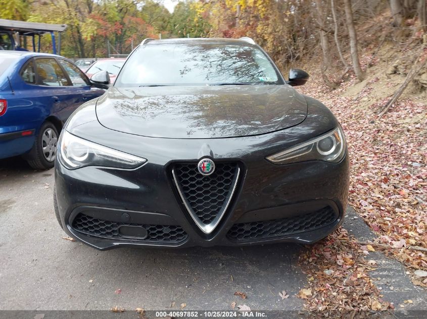 2018 Alfa Romeo Stelvio Ti Lusso Awd VIN: ZASFAKRN1J7C28347 Lot: 40697852