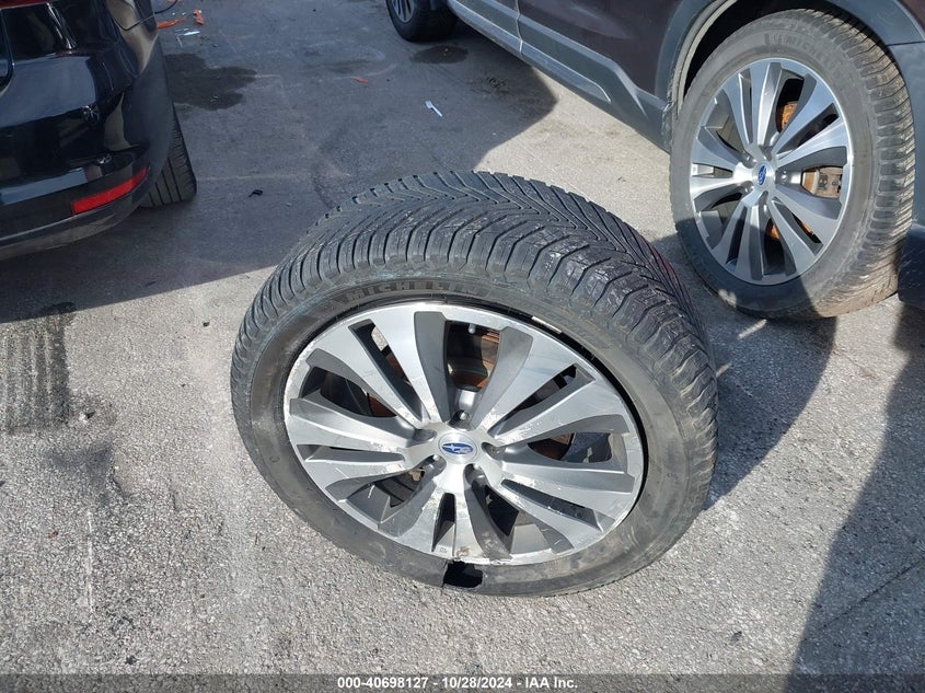 VIN 4S4WMARD8K3407619 2019 SUBARU ASCENT TOURING