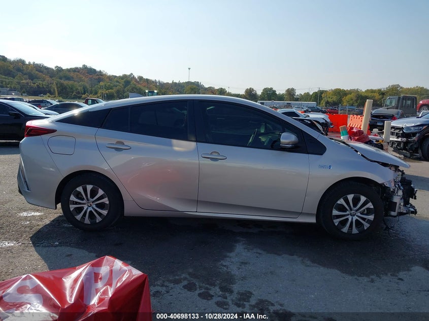 VIN JTDKAMFP9M3171738 2021 TOYOTA PRIUS PRIME XLE