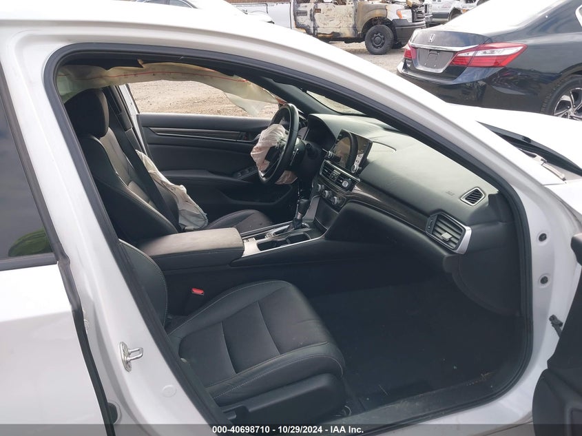 2020 HONDA ACCORD auction photo 5